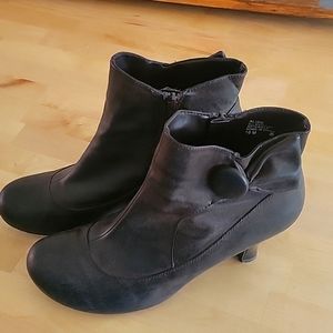 MUDD ankle boot